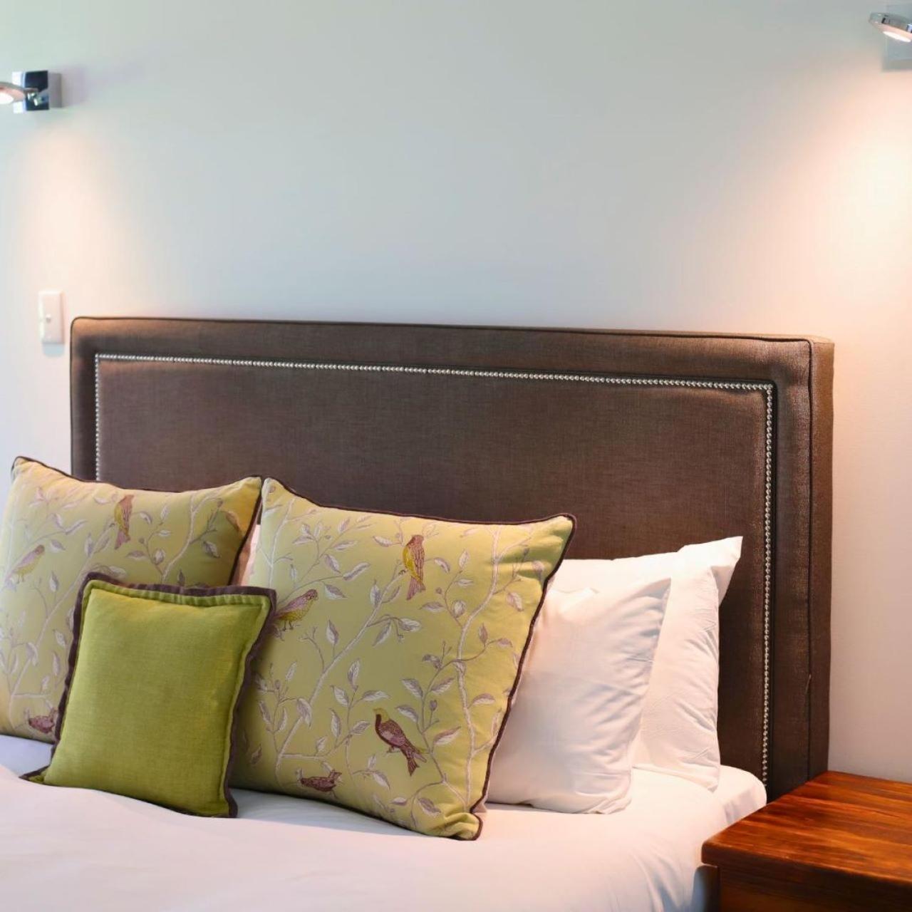 Mahogany Inn And Distillery Mahogany Creek Экстерьер фото